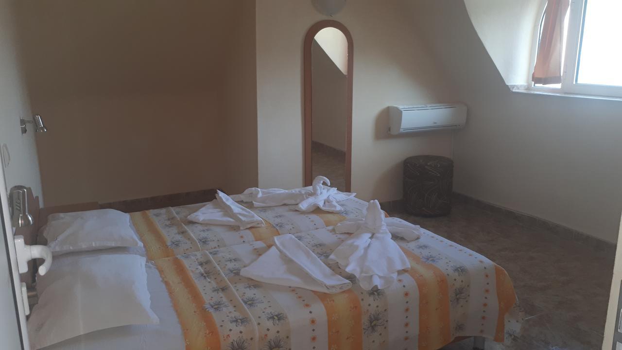 Hotel Palace Kranevo Bagian luar foto